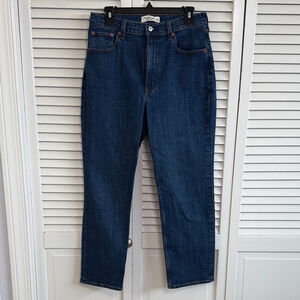 Abercrombie & Fitch Ankle on Straight Jeans in Dark Blue Denim